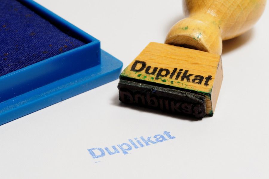 Stempel mit der Aufschrift Duplikat