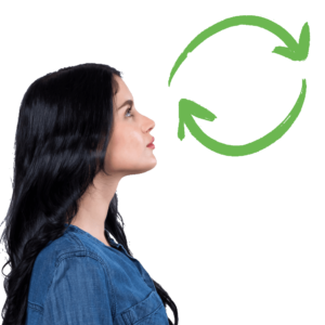 Frau im Profil nach rechts schauend auf 2 Pfeile, die einen Kreis bilden